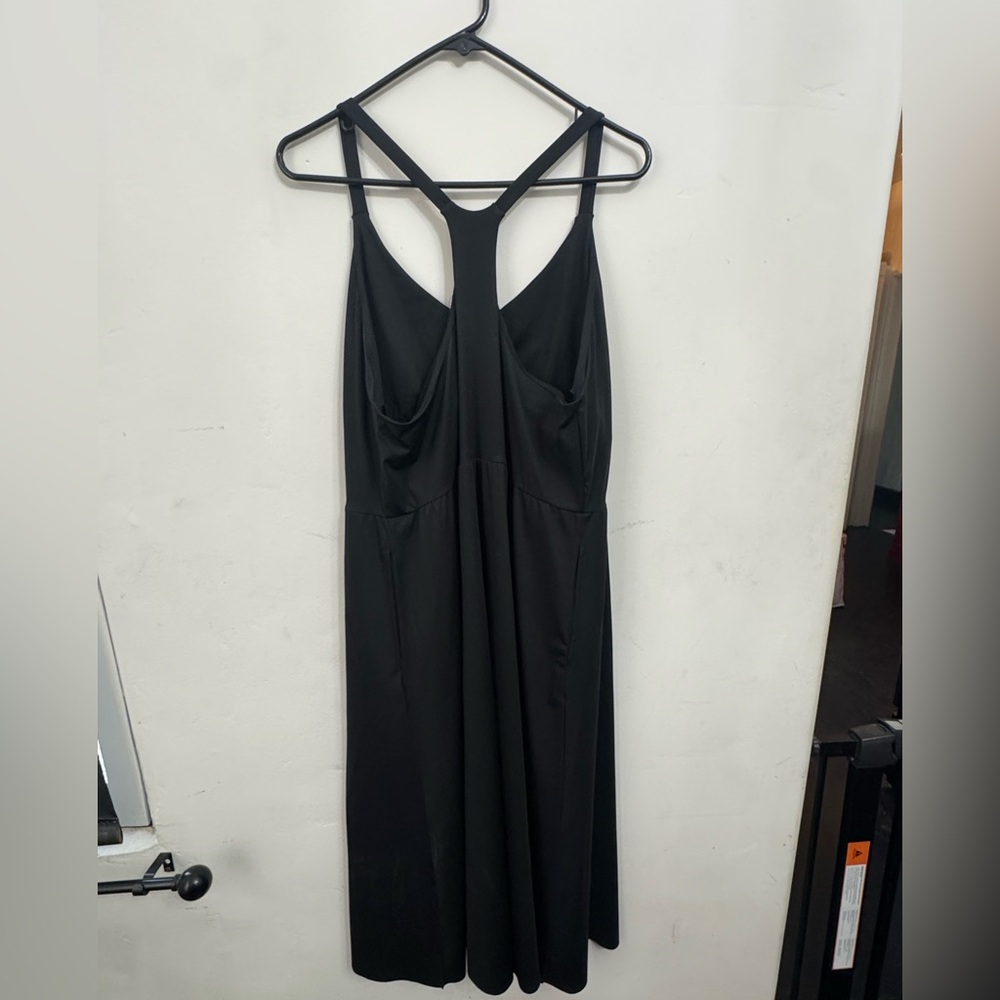 Elegant Black Sleeveless Dress